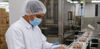 SE NECESITA AUXILIAR DE EMPAQUETADO PARA ENVASADO Y ETIQUETADO DE APERITIVOS EN LÍNEA DE PRODUCCIÓN