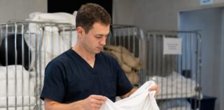 SE BUSCA AUXILIAR DE LAVANDERÍA PARA CLASIFICACIÓN DE ROPA Y MANTELERÍA (MEDIO TIEMPO)