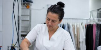 SE SOLICITA AUXILIAR DE LAVANDERÍA PARA SECADO, PLANCHADO Y REMENDADO DE PRENDAS
