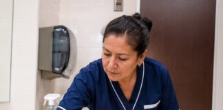 SE BUSCA PERSONAL DE LIMPIEZA PARA MANTENIMIENTO Y DESINFECCIÓN DE INSTALACIONES (TIEMPO PARCIAL)