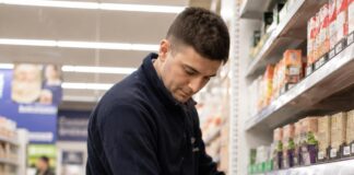 SE BUSCAN REPONEDORES DE HIPERMERCADO PARA ABASTECIMIENTO DE ESTANTERÍAS (JORNADA COMPLETA)