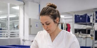 SE REQUIERE AYUDANTE DE LAVANDERÍA PARA CLASIFICACIÓN, PROCESAMIENTO Y REPARACIÓN DE ROPA (MEDIO TIEMPO)