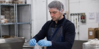 SE SOLICITA EMPACADOR PARA ENVASADO DE ALIMENTOS A GRANEL (LUNES A VIERNES)