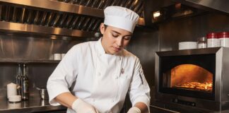 SE BUSCA PIZZERO PARA ESTIRADO DE MASA Y PREPARACIÓN DE PIZZAS EN TURNO TARDE