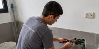 SE SOLICITA AUXILIAR DE MANTENIMIENTO BÁSICO PARA LABORES DE PINTURA, PLOMERÍA Y OTRAS TAREAS