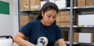 SE SOLICITA EMPAQUETADOR/A PARA PREPARACIÓN, ETIQUETADO Y EMBALAJE DE PRODUCTOS (TIEMPO PARCIAL)