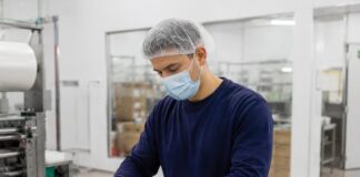 SE NECESITAN OPERARIOS EVENTUALES PARA LABORES DE ENVASADO EN LÍNEA DE PRODUCCIÓN (TURNOS ROTATIVOS)