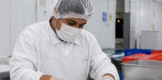 SE SOLICITA OPERARIO DE PRODUCCIÓN PARA MANIPULACIÓN Y PREPARACIÓN DE PESCADOS Y MARISCOS