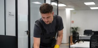 SE SOLICITA PERSONAL DE LIMPIEZA PARA ASEO RUTINARIO DE OFICINAS Y ÁREAS COMUNES