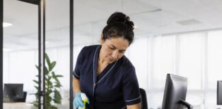 SE SOLICITA PERSONAL DE LIMPIEZA PARA ASEO DE OFICINAS Y ÁREAS COMUNES (4 HORAS DIARIAS)