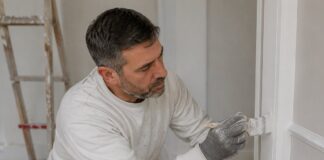 SE SOLICITA PINTOR PARA PREPARACIÓN DE SUPERFICIES, REVESTIMIENTOS Y ACABADOS DECORATIVOS