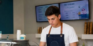 SE NECESITA TRABAJADOR DE HELADERÍA PARA ATENCIÓN AL CLIENTE EN CAJA, NO SE REQUIERE EXPERIENCIA (JORNADA PARCIAL)