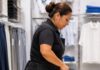 SE REQUIERE AUXILIAR DE LIMPIEZA PARA LIMPIEZA DE PISOS EN TIENDA (HORARIOS FLEXIBLES)
