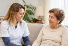 SE NECESITA CUIDADORA DE ADULTA MAYOR PARA ACOMPAÑAMIENTO EN LABORES DIARIAS, NO SE REQUIERE EXPERIENCIA
