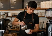 SE NECESITA MOZO BARISTA PARA ATENCIÓN AL CLIENTE Y PREPARACIÓN DE BEBIDAS (HOMBRE Y/O MUJER)