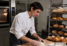 SE SOLICITA PANADERO PARA ELABORACIÓN DE PRODUCTOS DE DESAYUNO Y PASTELES (FINES DE SEMANA)