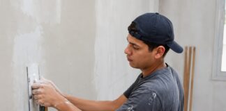 SE NECESITA PEÓN DE PINTOR PARA REALIZAR TRABAJOS DE PREPARACIÓN Y REPARACIÓN DE PAREDES