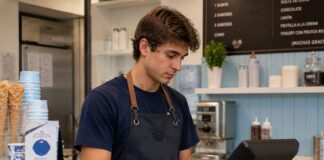SE SOLICITA TRABAJADOR DE HELADERÍA PARA MANEJO DE CAJA Y ATENCIÓN AL CLIENTE (TIEMPO COMPLETO)