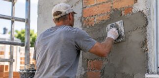SE BUSCA ALBAÑIL DE TIEMPO COMPLETO PARA TRABAJOS DE REPARACIÓN Y MANTENIMIENTO