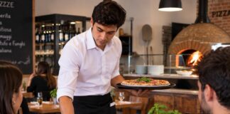 SE BUSCAN CAMAREROS DE SALA PARA CONTROL DE PEDIDOS Y ATENCIÓN AL CLIENTE EN PIZZERÍA