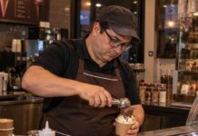 SE SOLICITA DEPENDIENTE DE HELADERÍA Y CHOCOLATERÍA PARA TURNO NOCTURNO