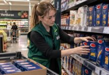 SE SOLICITA DEPENDIENTE DE SUPERMERCADO PARA REPOSICIÓN, ATENCIÓN AL CLIENTE Y ORGANIZACIÓN DE PRODUCTOS