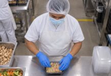 SE NECESITA OPERARIO DE PRODUCCIÓN PARA EMPAQUE, SELLADO Y ELABORACIÓN DE ALIMENTOS