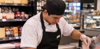 SE SOLICITA AUXILIAR DE EMBUTIDOS Y QUESOS PARA PREPARACIÓN Y ATENCIÓN DE PRODUCTOS FRESCOS (HORARIO MATUTINO)