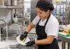 SE NECESITA AUXILIAR DE LIMPIEZA PARA DESINFECCIÓN DE VAJILLA Y PREPARACIÓN DE ALIMENTOS