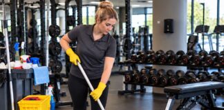 SE SOLICITA AUXILIAR DE LIMPIEZA PARA ASEO GENERAL DE GIMNASIO (LUNES A MIÉRCOLES)