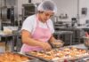 SE SOLICITA AYUDANTE DE PASTELERÍA PARA PRODUCCIÓN DE PANES, REPOSTERÍA Y POSTRES