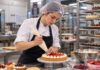 SE BUSCA AYUDANTE DE PASTELERÍA EVENTUAL CON DISPONIBILIDAD DE TURNOS ROTATIVOS